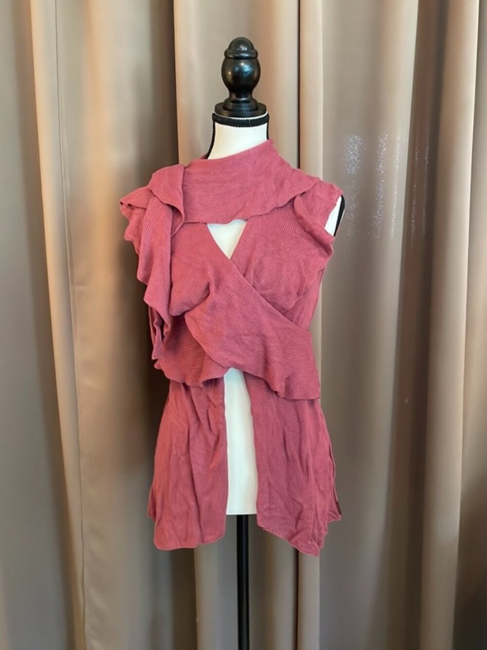 Lora Miller "Wear It Your Way" Convertible Knit Top / Vest - Dust Rose (Medium)